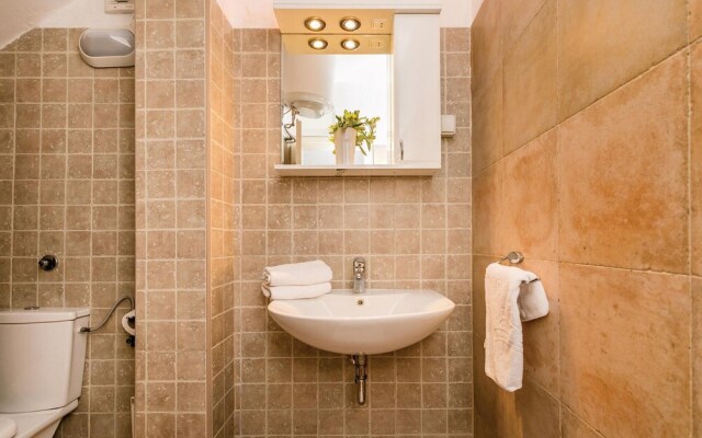 Beautiful Home in Kotor With 3 Bedrooms and Wifi