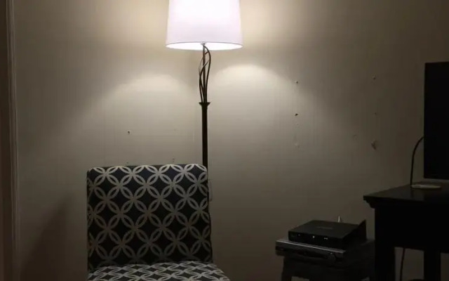 Hollywood Private One-Bedroom Apartment
