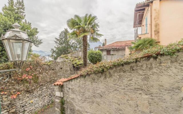 Del Duca Apartment in Varenna