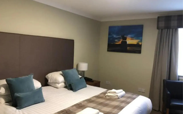 King Robert Hotel