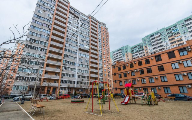 Apartments on Montazhnikov Street