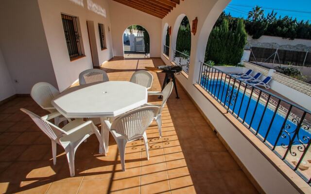 Cometa - holiday home with private swimming pool in Benissa