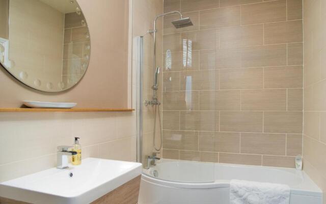 The Lodge at Heathfield