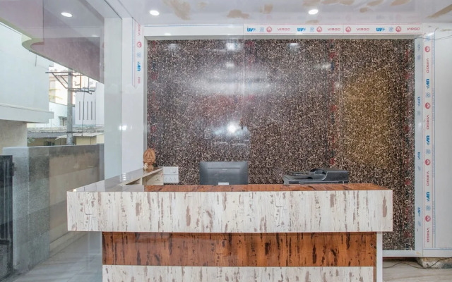 OYO 13024 Bip Inn 2021