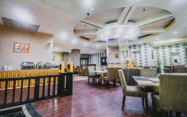 Reddoorz Premium @ Losari Area