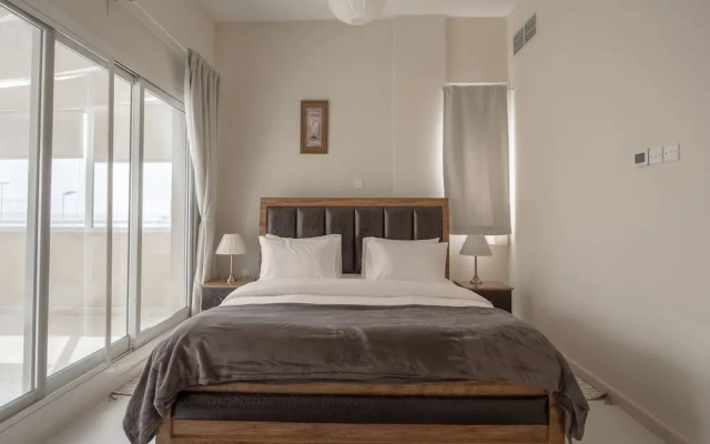 Spacious + Beautiful Private Villa in JVC - Villas_and_Bungalows in ดูไบ - Photo 3