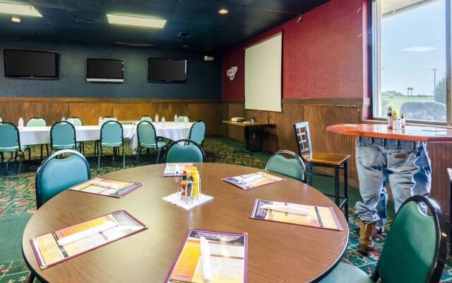 Quality Inn & Suites Salina