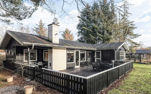 8 Person Holiday Home in Hals-by Traum