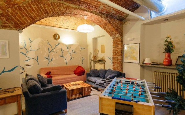 Tomato Backpackers Hotel