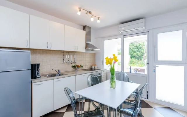 Beautiful Sea View Apartments