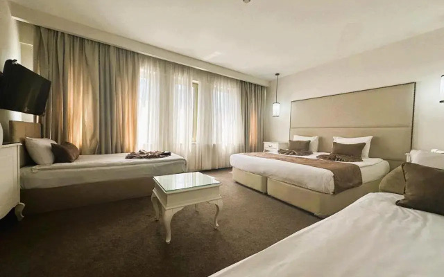 Taximtown Hotel