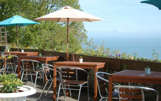 Choughs Nest Hotel