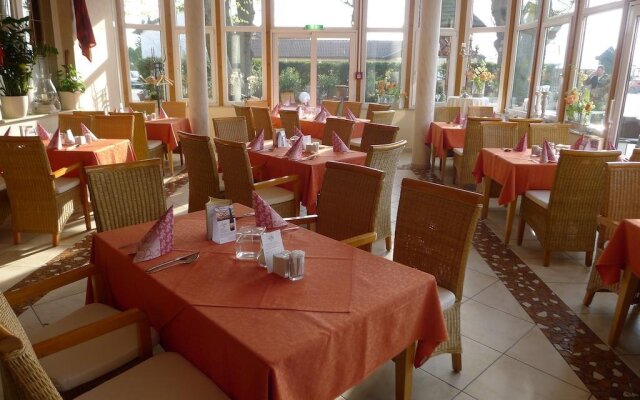 Hotel-Restaurant „Roter Hahn“