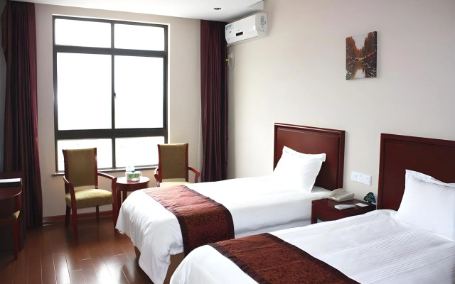 GreenTree Inn Dongtai Jianggang Yingbin Road Gangcheng Avenue Business Hotel