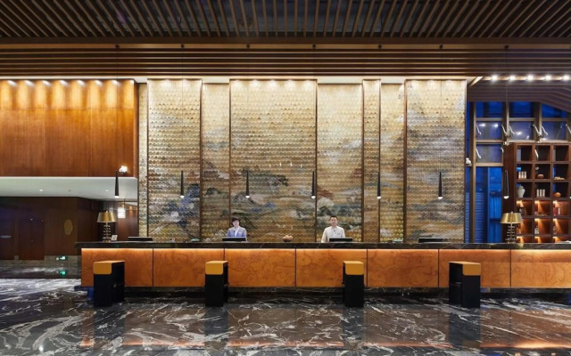 Fu Rong Ge Hotel