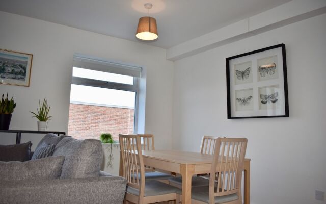 Fantastic 2 Bedroom 1 Bathroom Apartment in Central Dublin