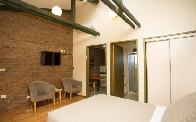 Beachfront Motel – Guest Rooms – Apollo Bay
