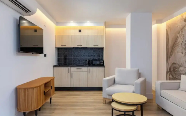 HA Aparthotel Retiro Suites