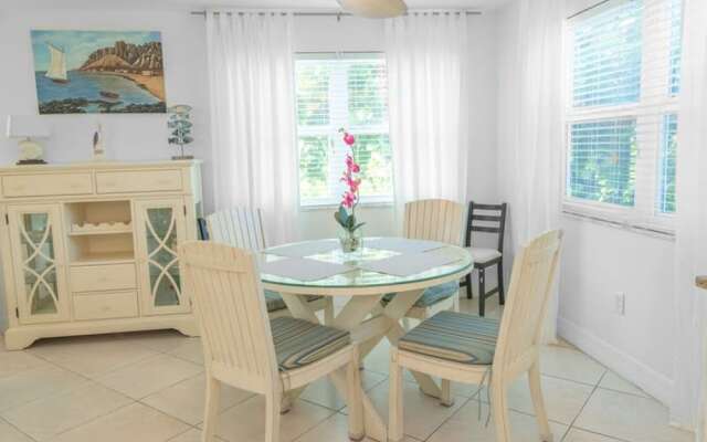 Secluded Beachfront Vibes Surf Pet Friendly