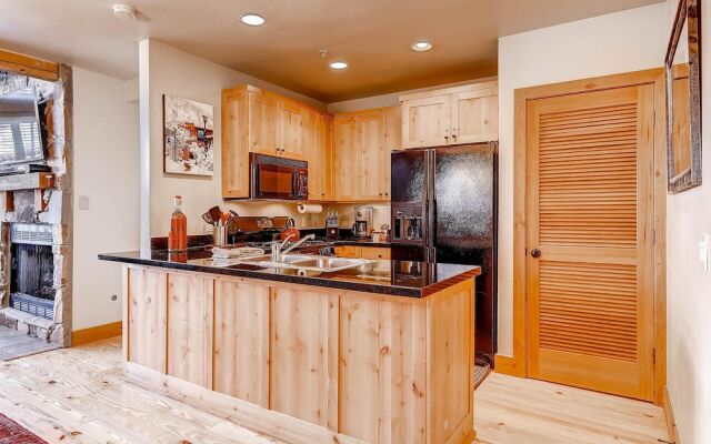 Portico 7 by Park City Lodging