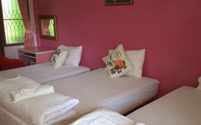 Sureerat Resort