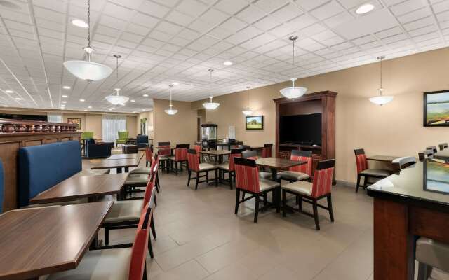 Comfort Suites Commerce