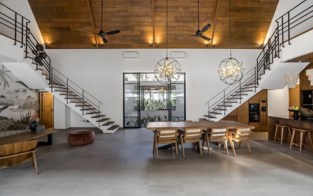 Villa Nusantara 4 by Alfred in Bali