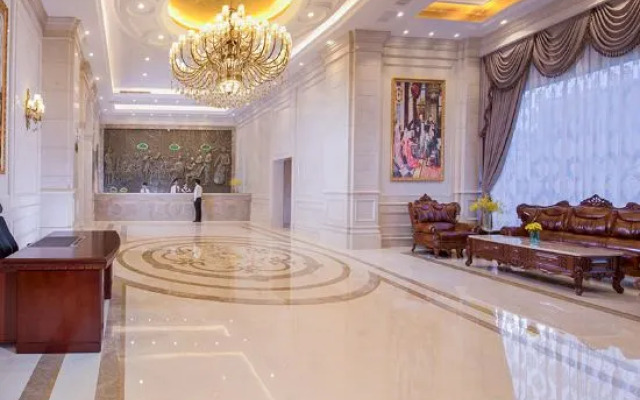 Vienna International Hotel (Guangzhou South Station Qifu New Estate Branch)