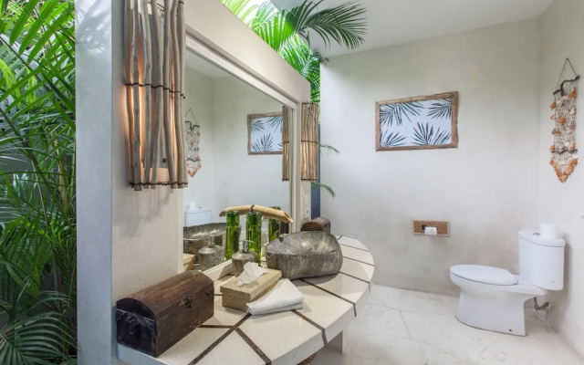 The Green Room Canggu - Hostel