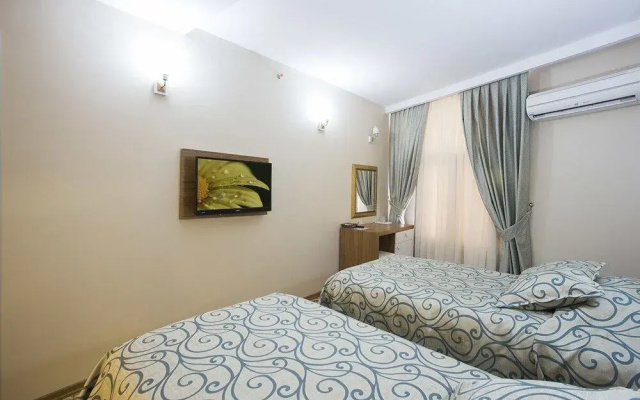 Seyhan Sarus Otel