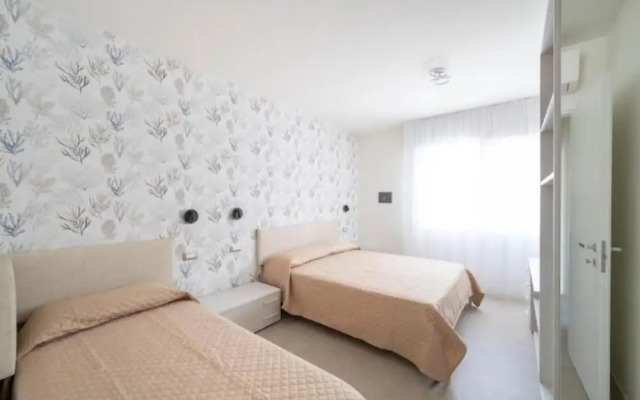 Newly Renovated Modern two Room Apartment