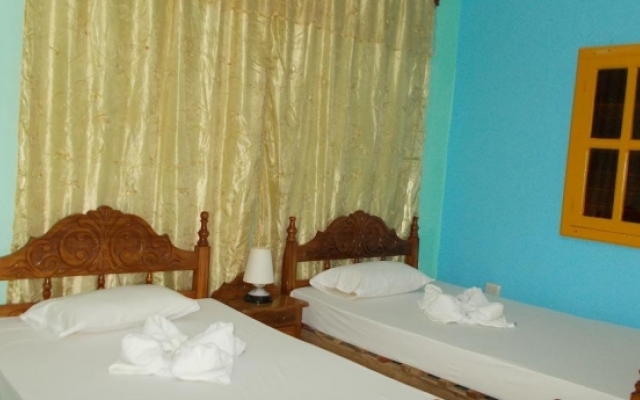 Hostal Maycesar