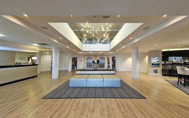 Holiday Inn Express Leigh - Sports Village by IHG