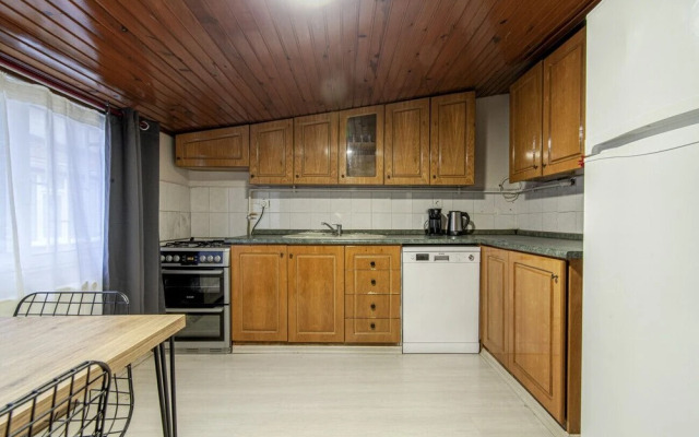 Cozy and Central Flat in the Heart of Levent