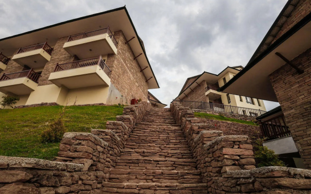 Rupakot Resort