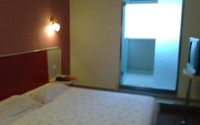 Motel 168 Nanjing Han Zhong Road Inn