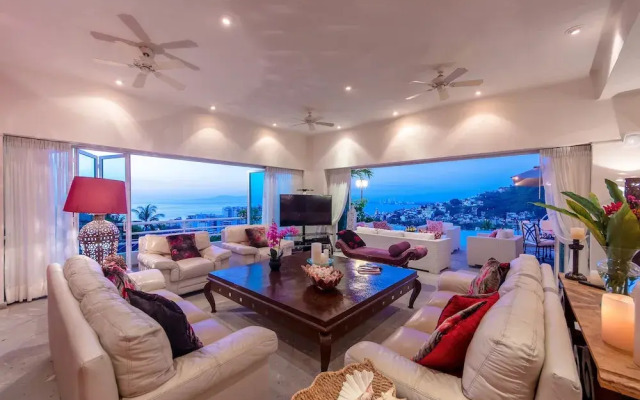 Casa Yvonneka, Private Luxury Villa