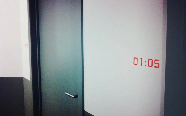 13 O'clock Hostel