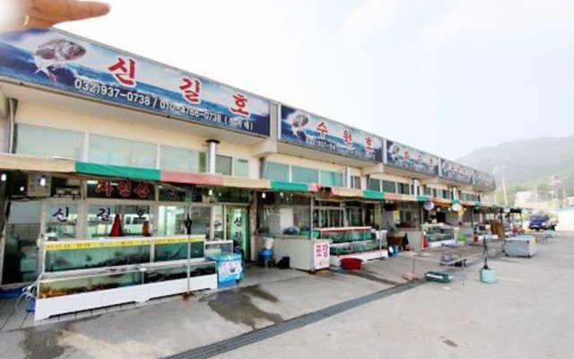 Ganghwa Seaside Deranae Pension