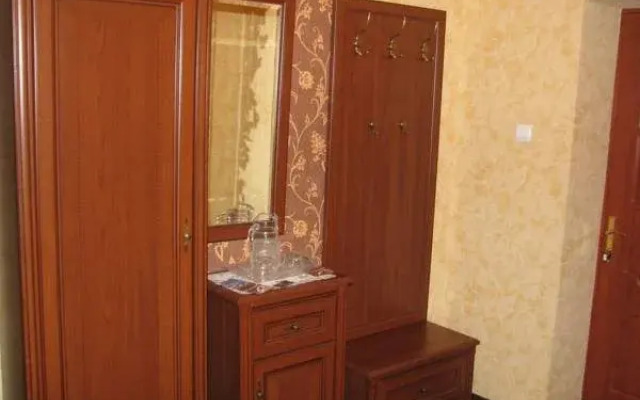 Hotel Virazh