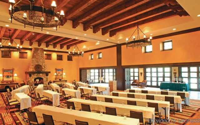 Bishop's Lodge, Auberge Collection
