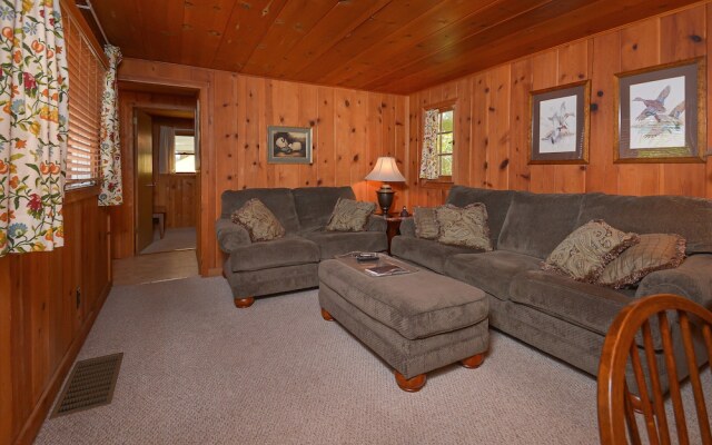 Lakeside Hide-A-Way 2 Bedroom House