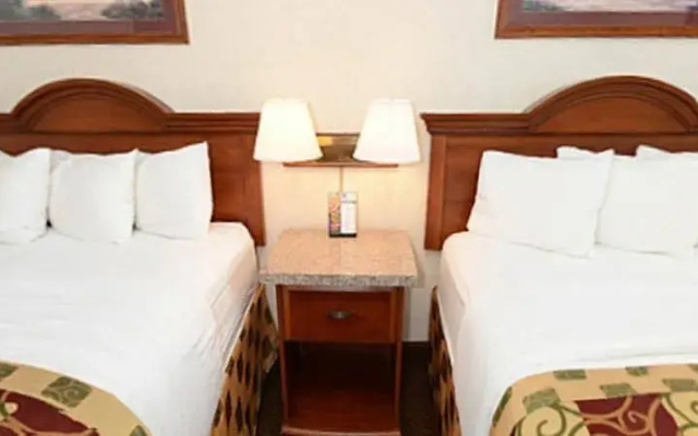 Clarion Hotel