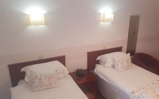 The Tankerville Arms Hotel