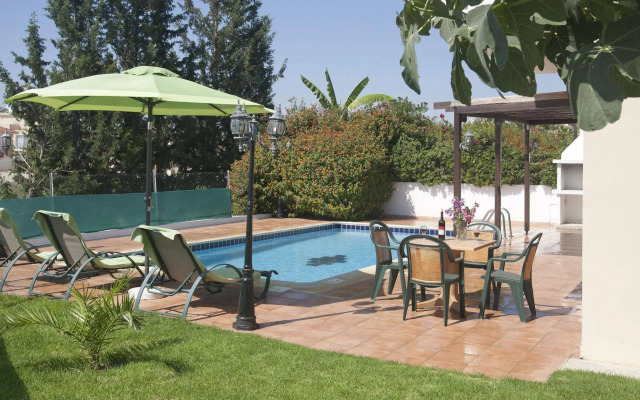 Reginas Exclusive Villas