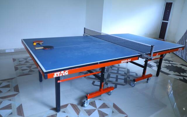 OYO 8367 Hotel The Woodz