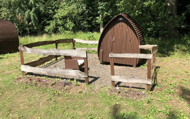 Edinburgh Cabin Camping