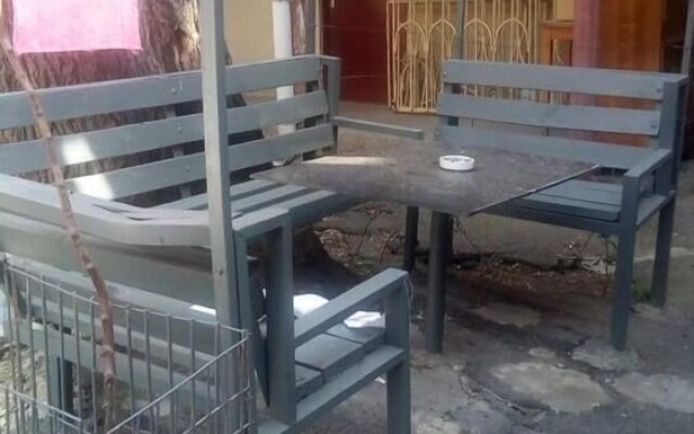 Апартаменты на ул. Цинамдзгвришвили