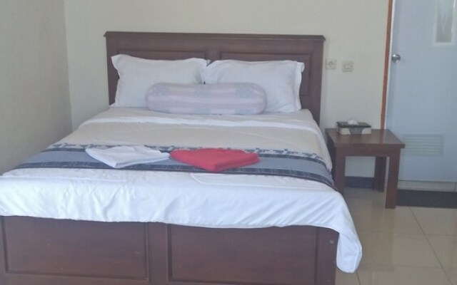 Pesona Restaurant and Room