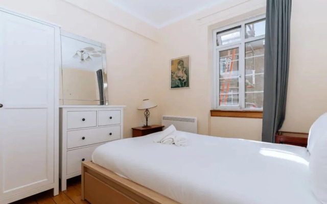 Cosy 2 Bedroom Flat in Craigleith